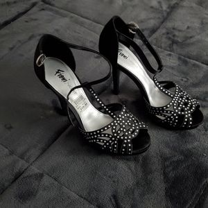 Fioni Night high heels